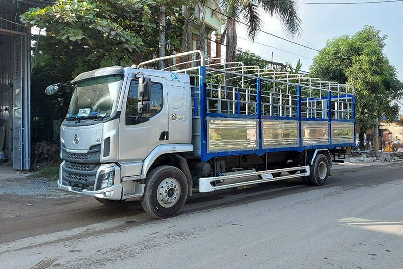 Xe tải chenglong 8 tấn thùng khung mui 9m8